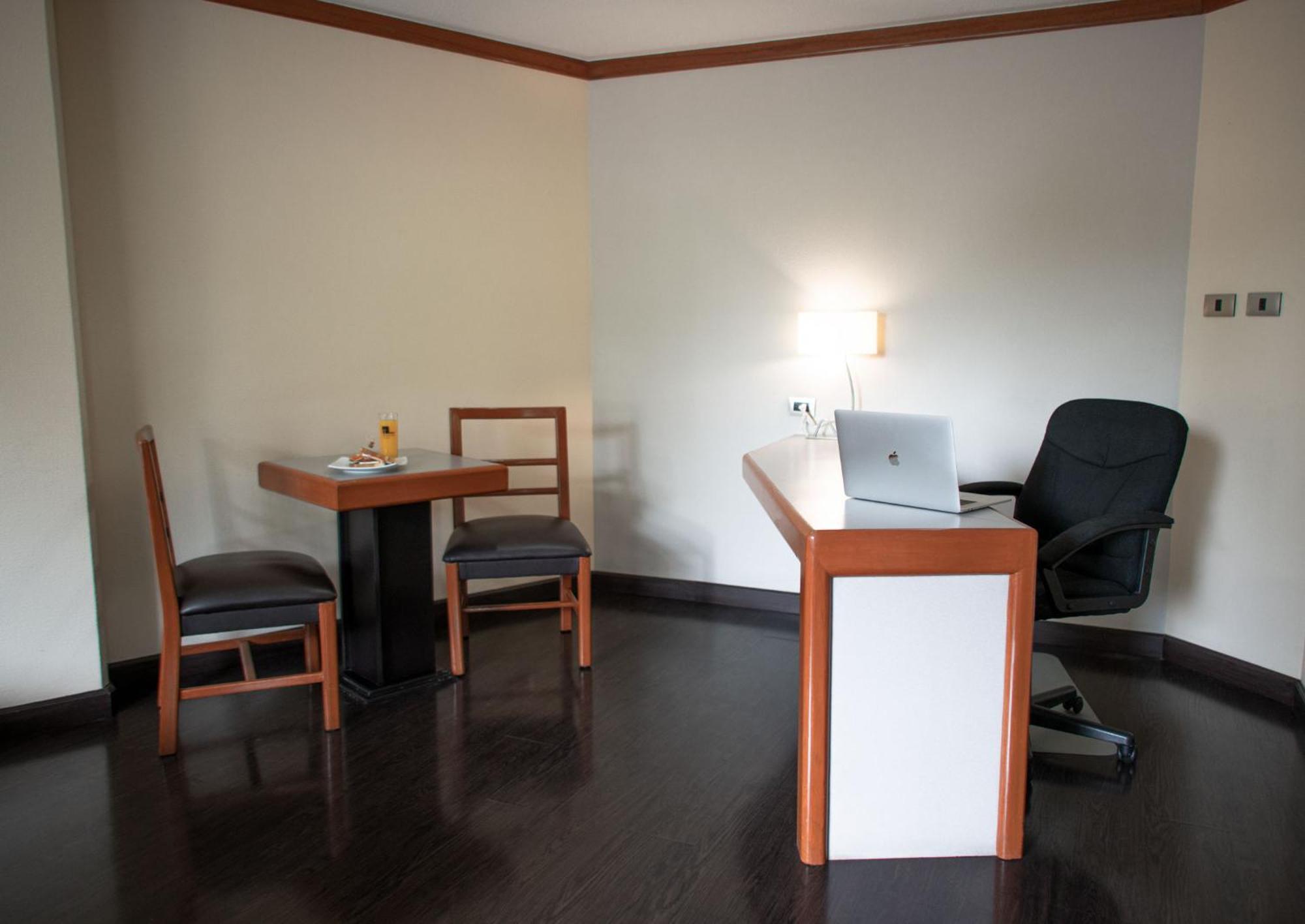 Hotel Abastos Plaza Mexikóváros Kültér fotó