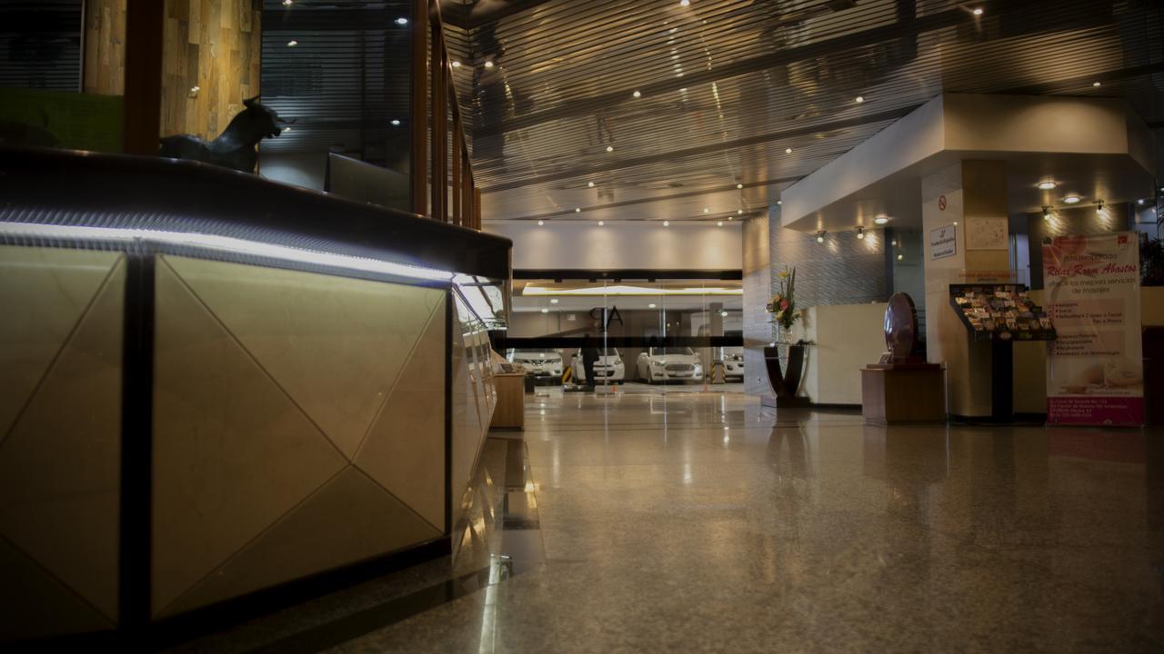 Hotel Abastos Plaza Mexikóváros Kültér fotó